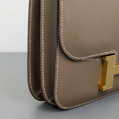 Hermes Constance 18 Mini | Etoupe Epsom Gold Hardware-details