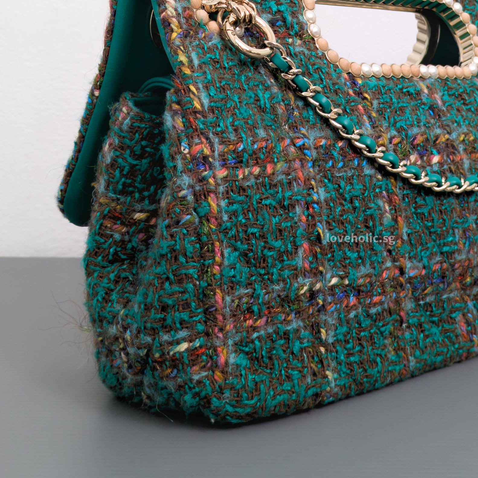 Chanel Flap Bag Metiers d'Art | Paris-Dakar Green Tweed Gold Hardware-details