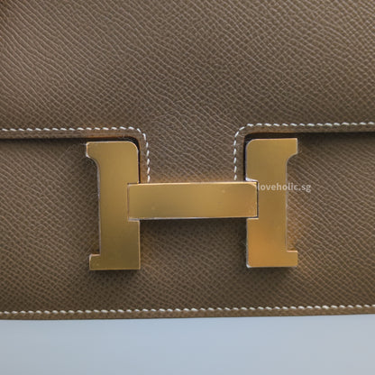 Hermes Constance 18 Mini | Etoupe Epsom Gold Hardware-details