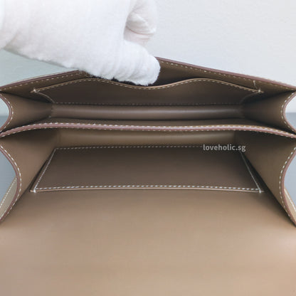 Hermes Constance 18 Mini | Etoupe Epsom Gold Hardware-details