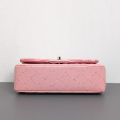 Classic Flap Small | 22C Sakura Pink Caviar Light Gold Hardware