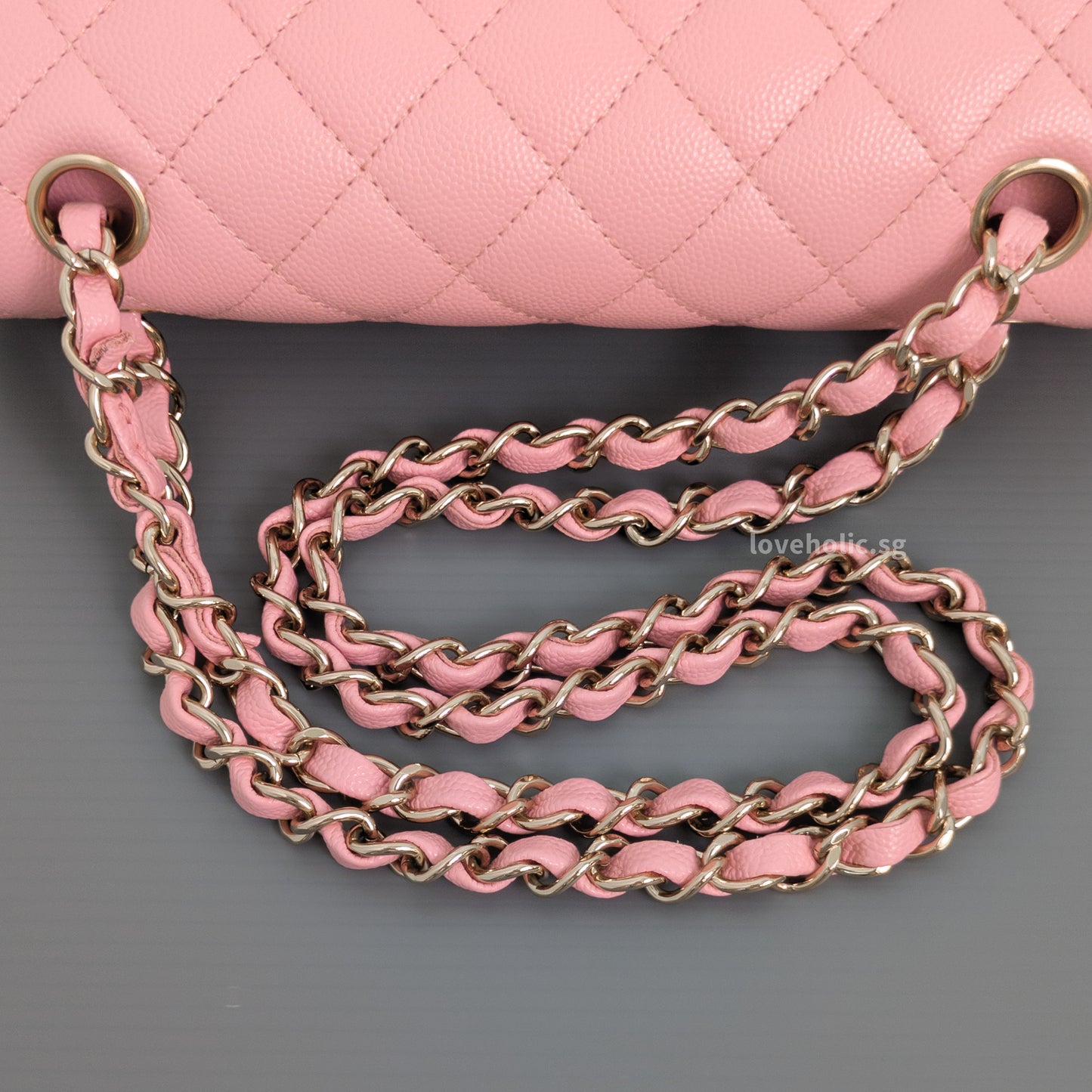 Classic Flap Small | 22C Sakura Pink Caviar Light Gold Hardware