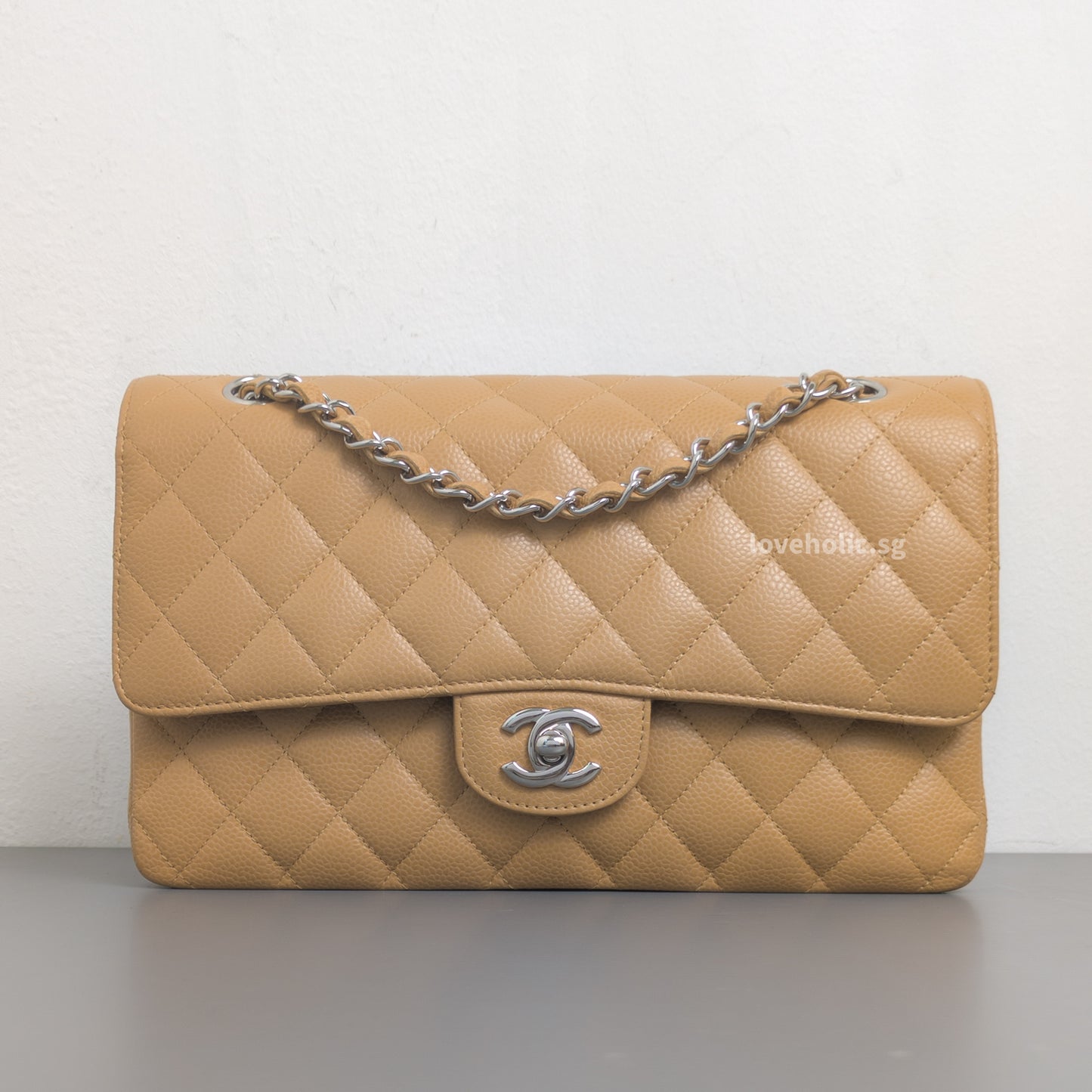Vintage Classic Flap Medium | Dark Beige Caviar Silver Hardware