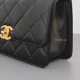 Chanel 24C Double Pearl Flap Bag Black Calfskin Brushed Gold Hardware-details