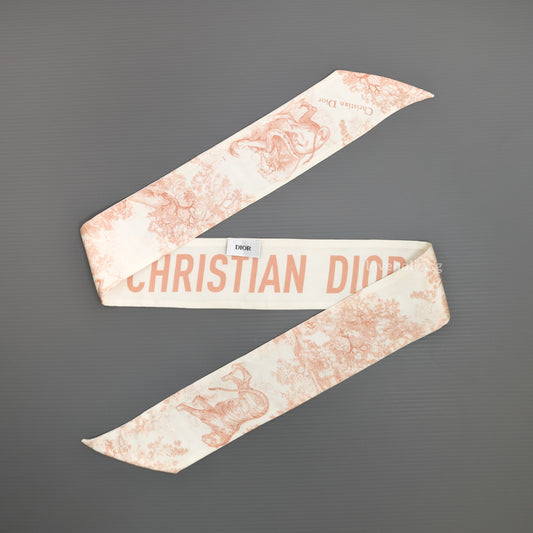 Dior Twilly Toile de Jouy Sauvage Mitzah Scarf | Pink/ Ivory -model