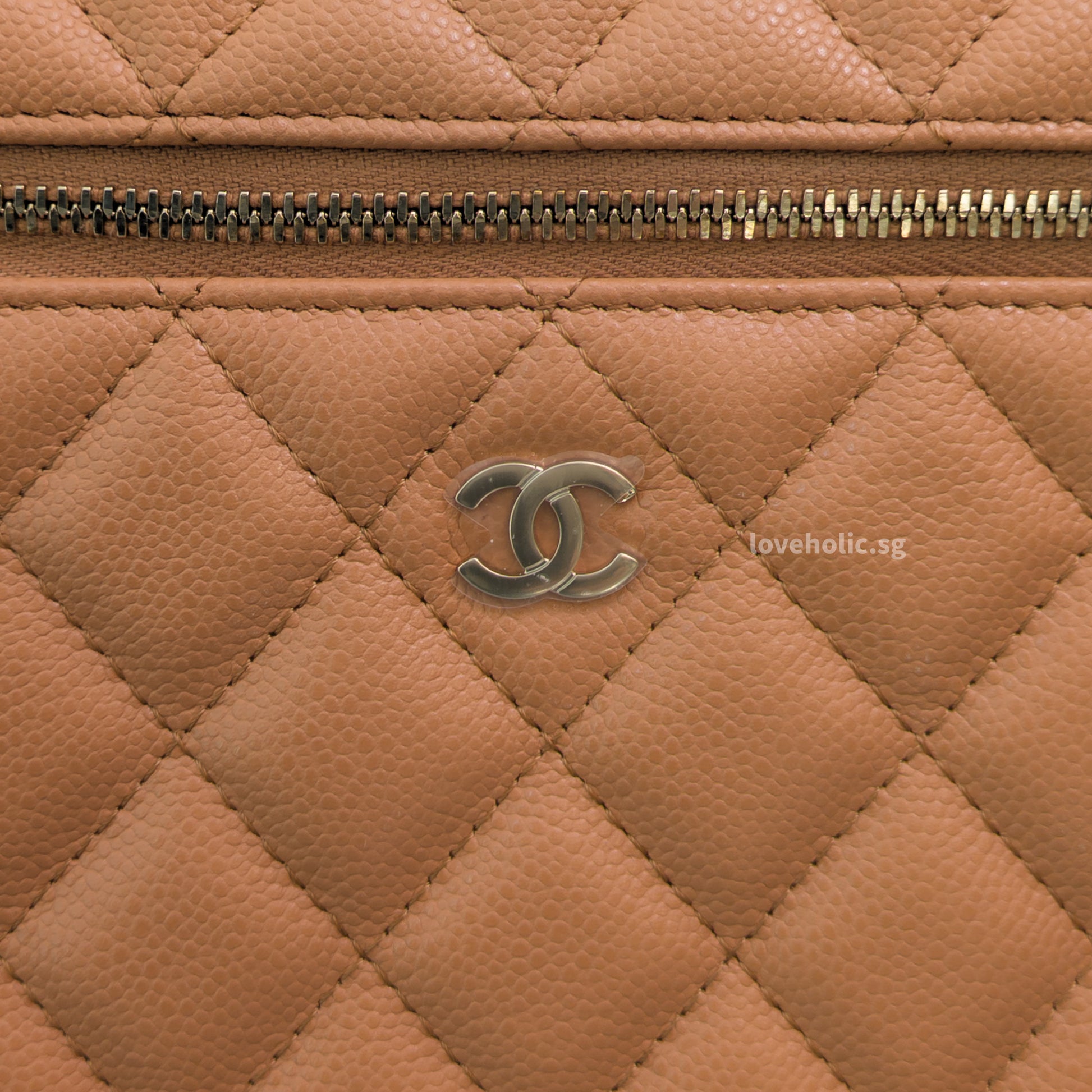 Chanel Top Handle Vanity On Chain LP | 25B Caramel Caviar Light Gold Hardware-details