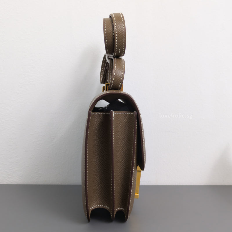 Hermes Constance Mini 18 | Etoupe Epsom Gold Hardware-details
