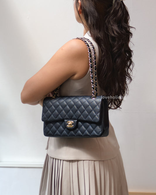 Chanel Classic Flap Medium | Midnight Blue Caviar Light Gold Hardware-model