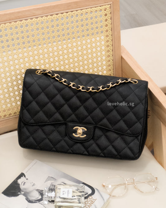 Chanel Classic Flap Jumbo | Black Caviar Gold Hardware-front