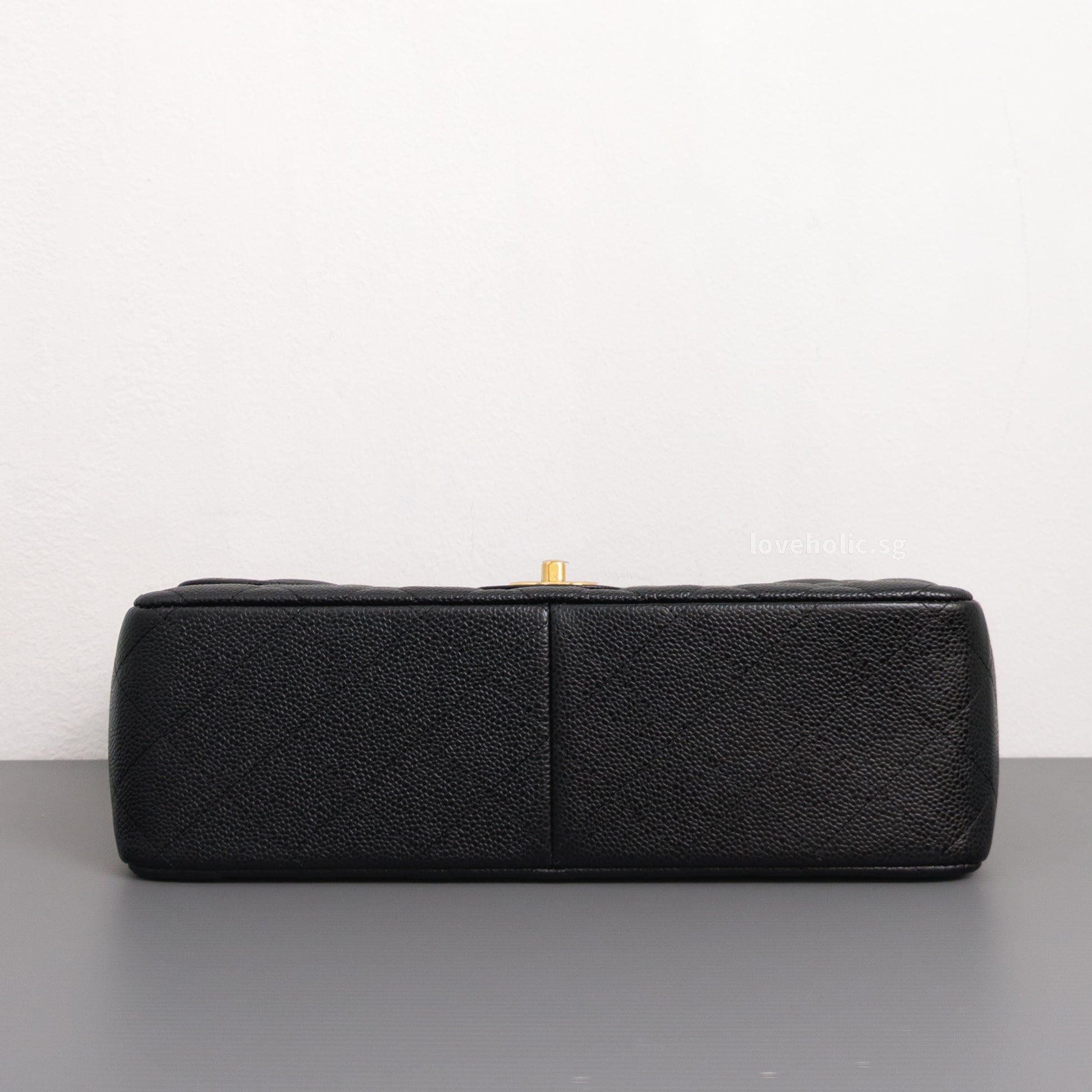 Chanel Classic Flap Jumbo | Black Caviar Gold Hardware-details