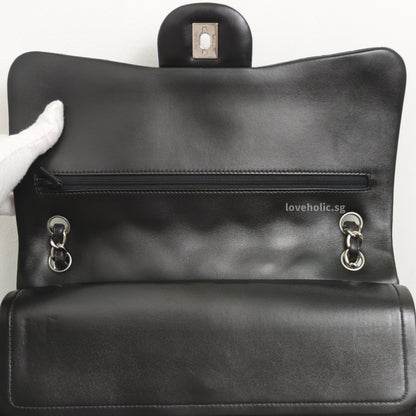 Chanel Classic Flap Jumbo | Black Lambskin Silver Hardware-details