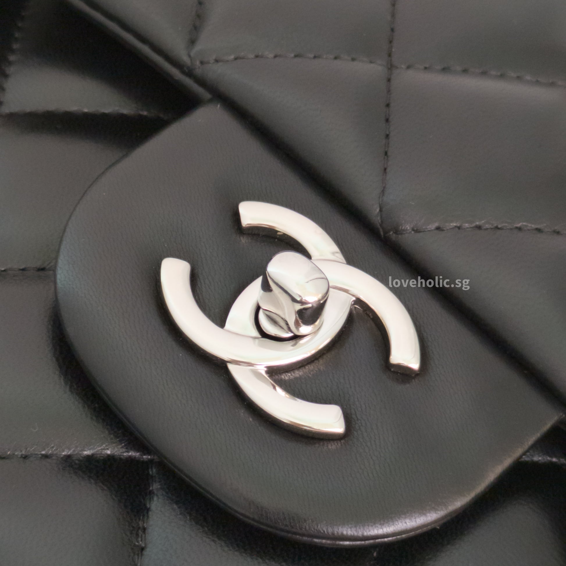 Chanel Classic Flap Jumbo | Black Lambskin Silver Hardware-details
