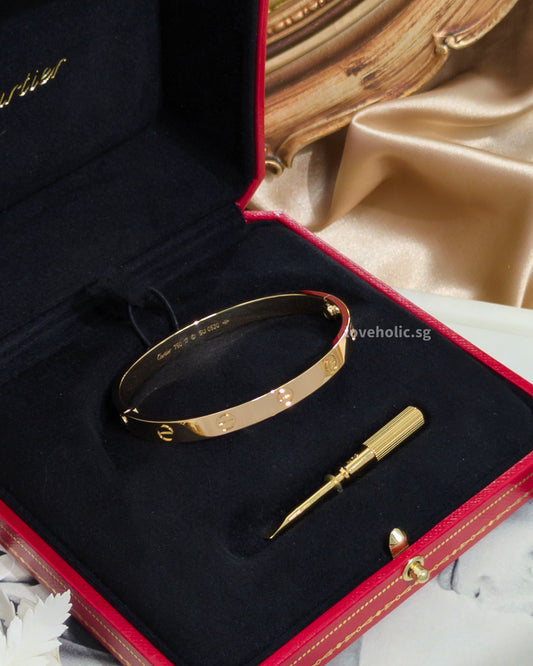 Cartier Love Bracelet Classic Size 17 | 18K Gold-front