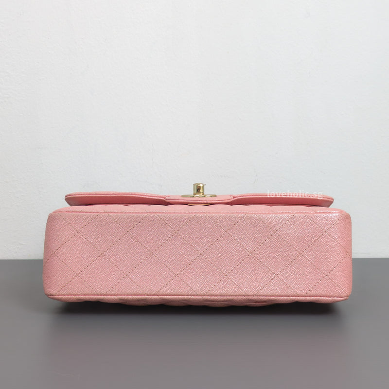 Chanel Classic Flap Small | 19S Iridescent Sakura Pink Caviar Light Gold Hardware-details