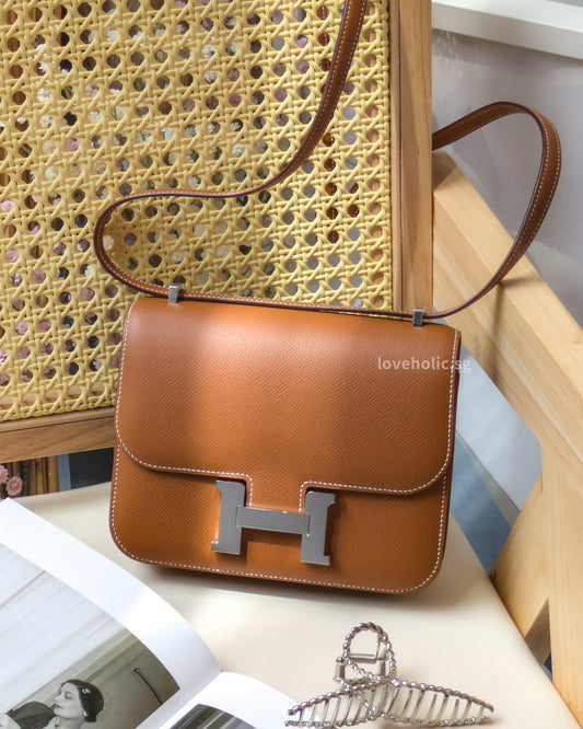 Hermes Constance 18 Mini | Gold Epsom Palladium Hardware-front