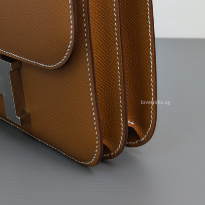 Hermes Constance 18 Mini | Gold Epsom Palladium Hardware-details