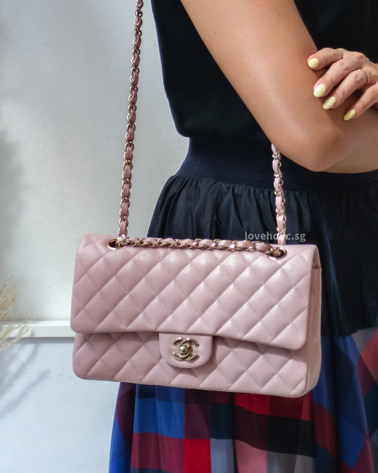 Chanel Classic Flap Medium | 21C Rose Claire Caviar Light Gold Hardware-model