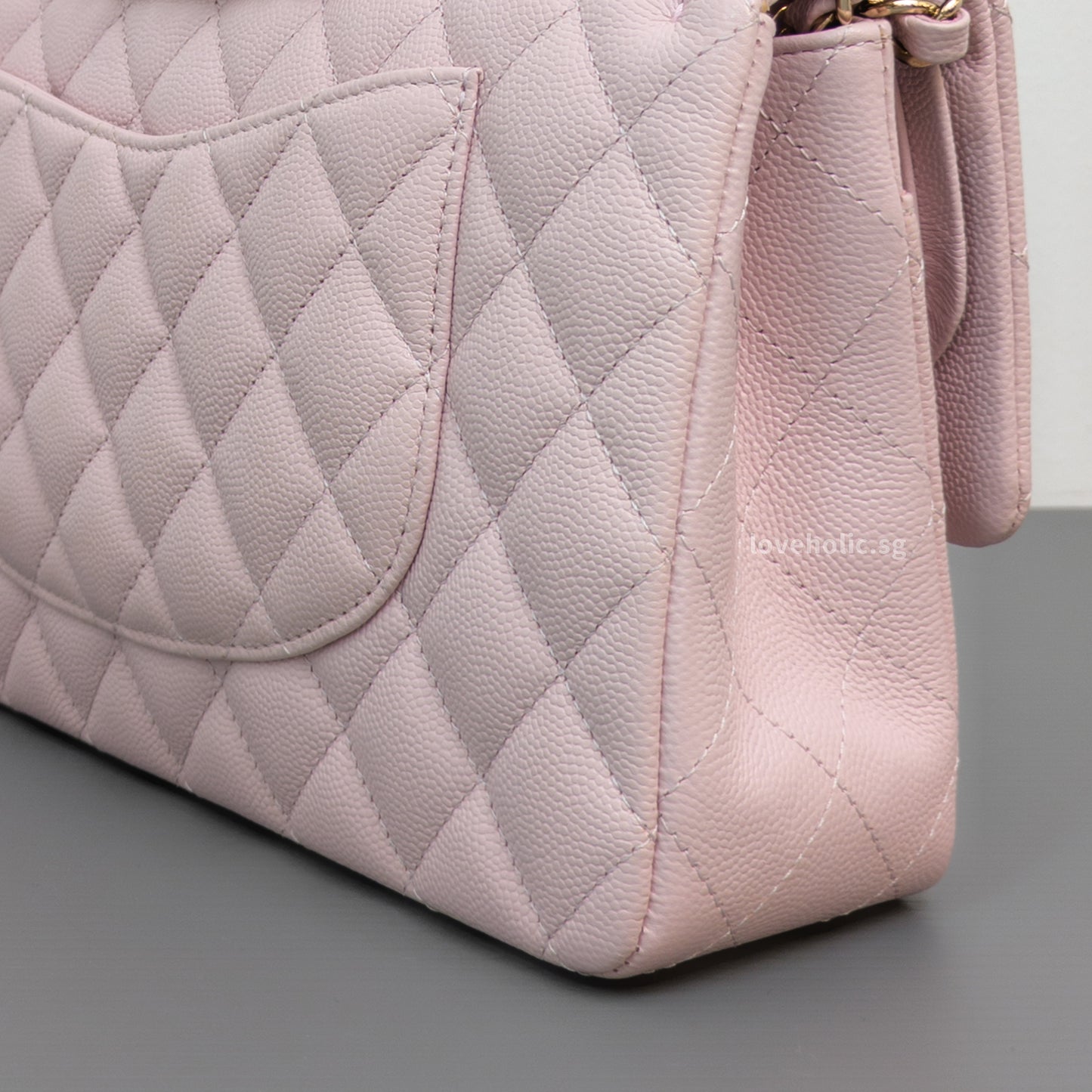 Chanel Classic Flap Medium | 21C Rose Claire Caviar Light Gold Hardware-details