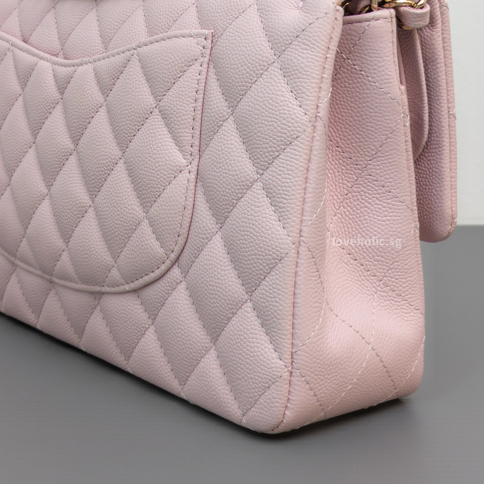 Chanel Classic Flap Medium | 21C Rose Claire Caviar Light Gold Hardware-details