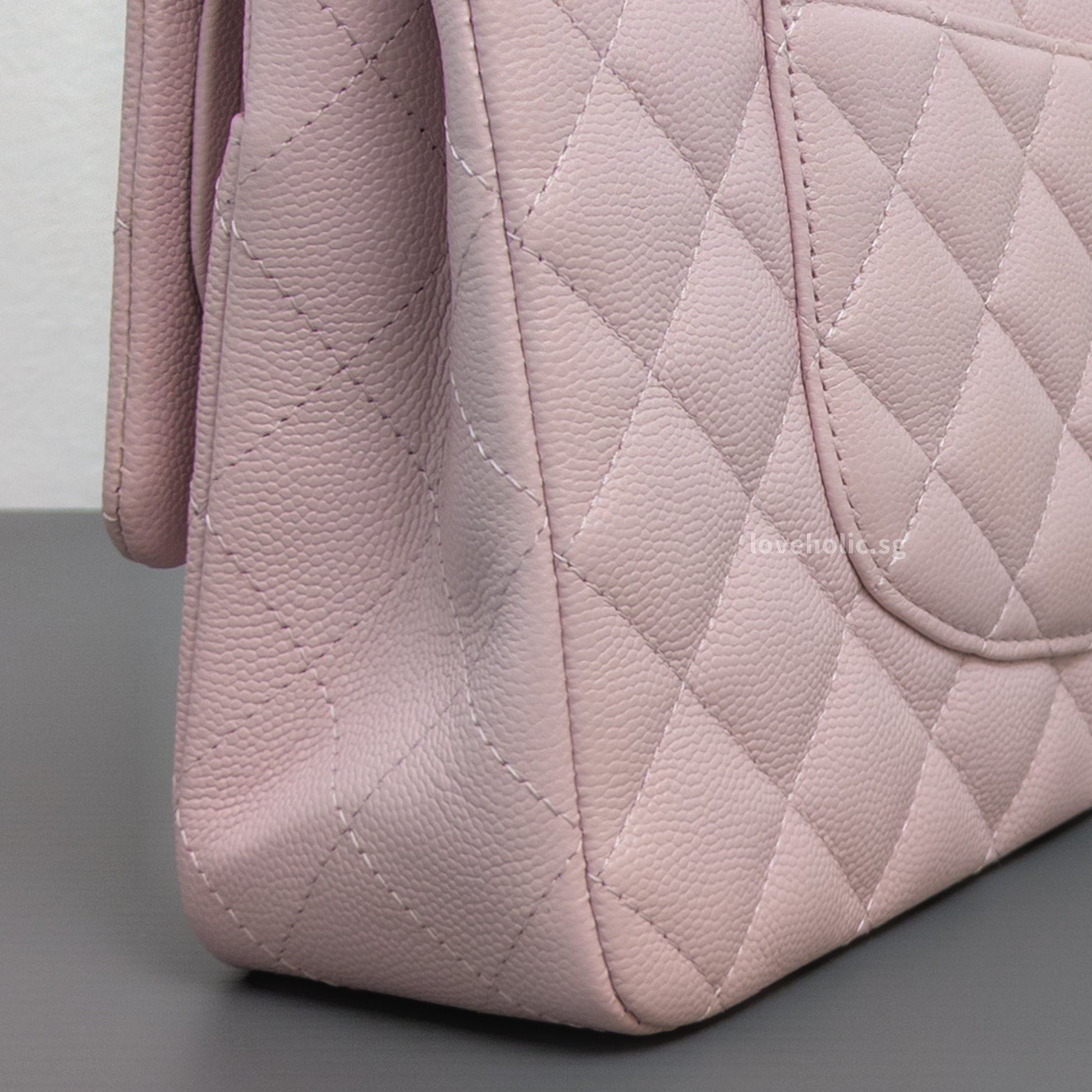 Chanel Classic Flap Medium | 21C Rose Claire Caviar Light Gold Hardware-details