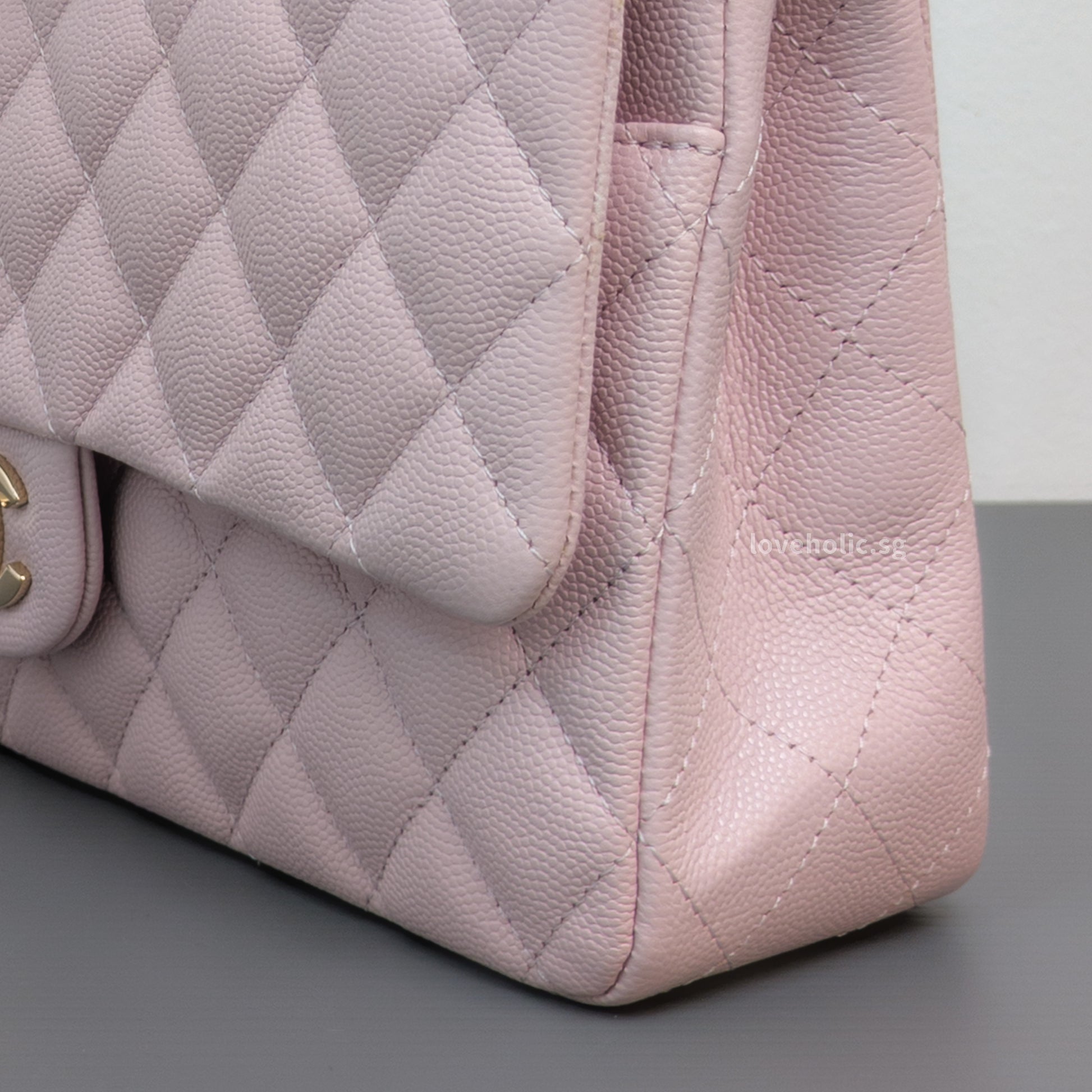 Chanel Classic Flap Medium | 21C Rose Claire Caviar Light Gold Hardware-details