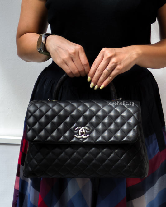 Chanel Coco Handle Large with Lizard Handle | Black Caviar Ruthenium Hardware-model