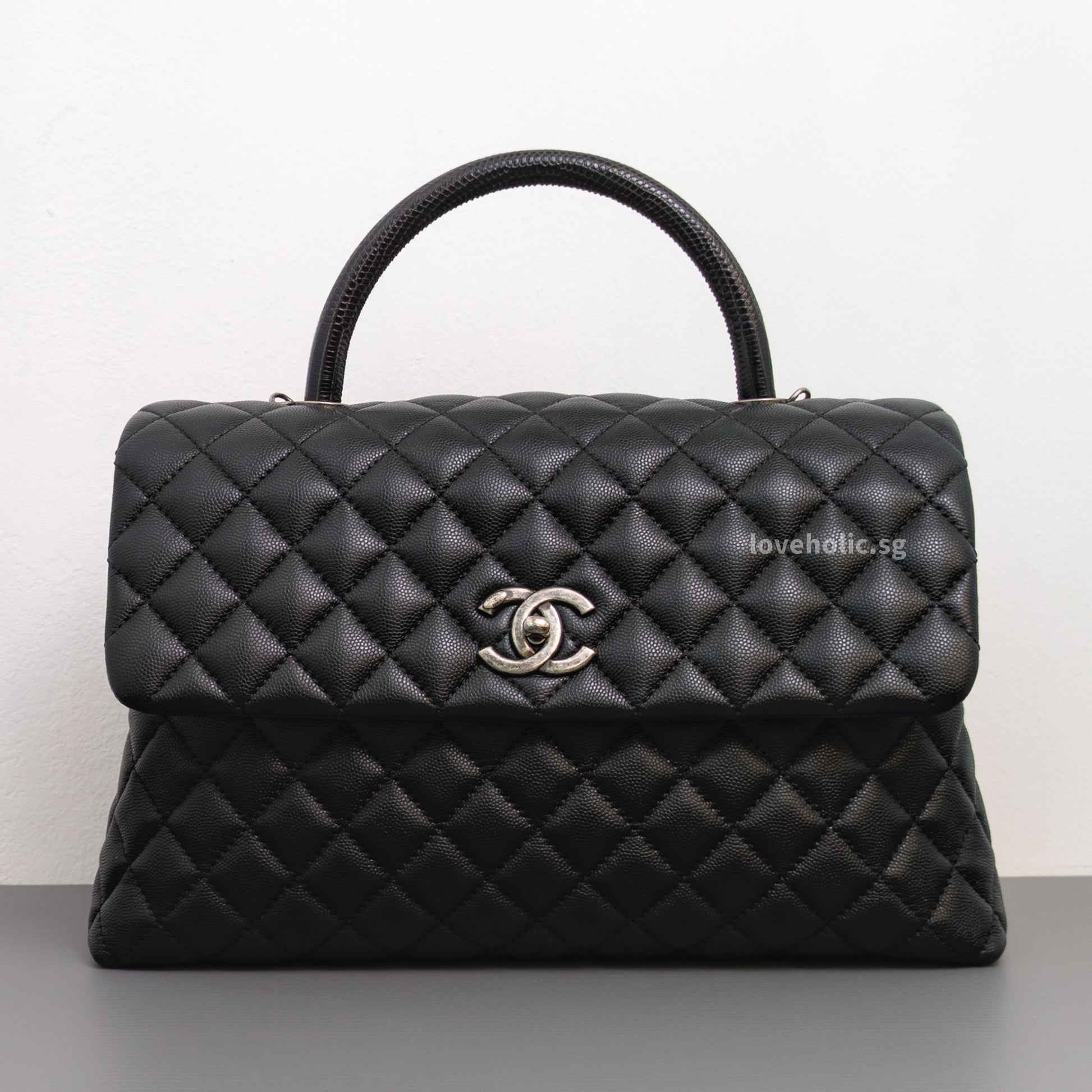 Chanel Coco Handle Large with Lizard Handle | Black Caviar Ruthenium Hardware-front1