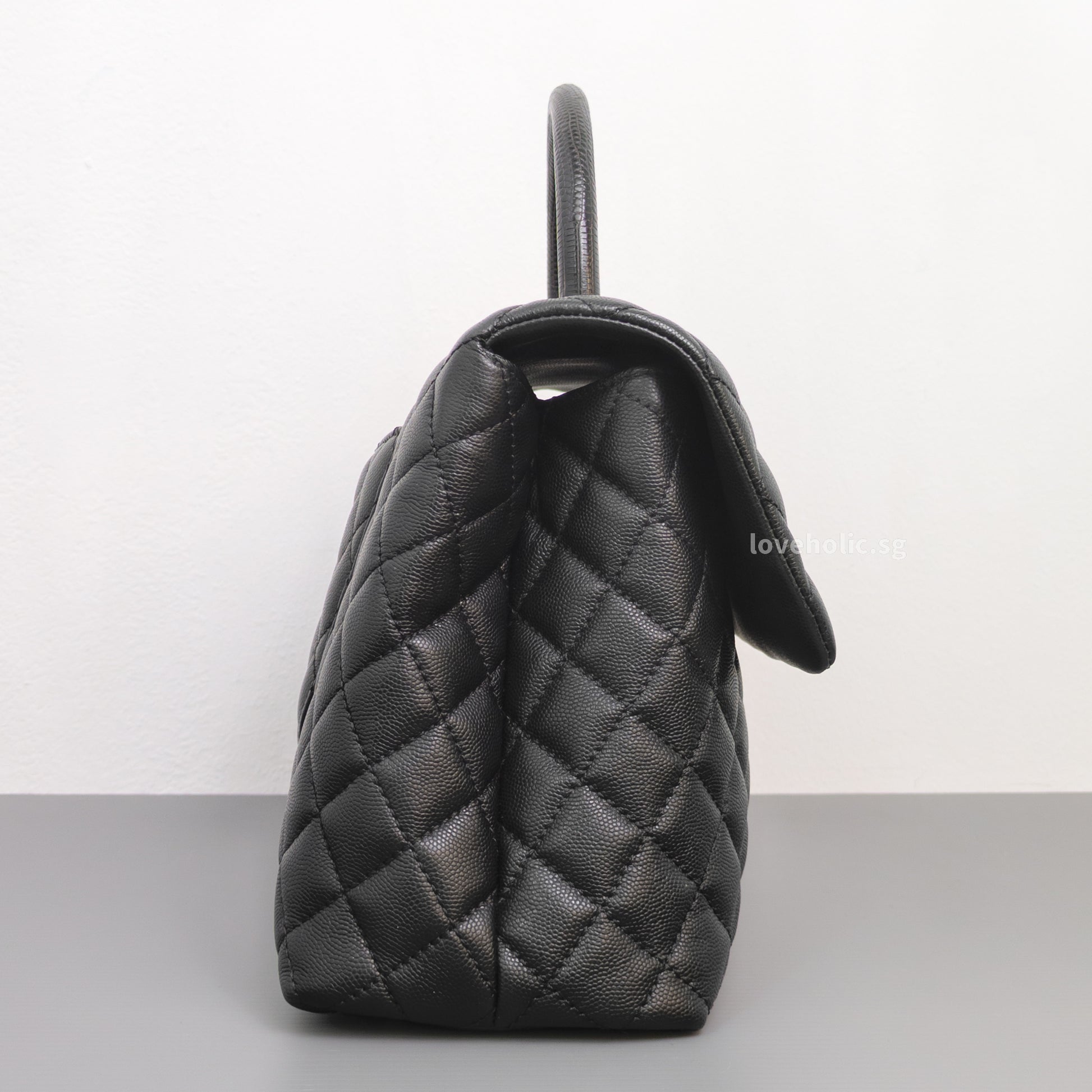 Chanel Coco Handle Large with Lizard Handle | Black Caviar Ruthenium Hardware-details
