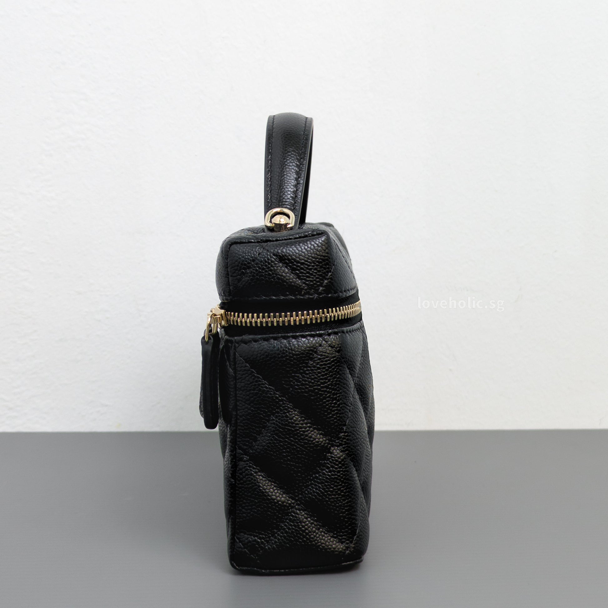 Chanel Top Handle Vanity On Chain LP | Black Caviar Light Gold Hardware-details