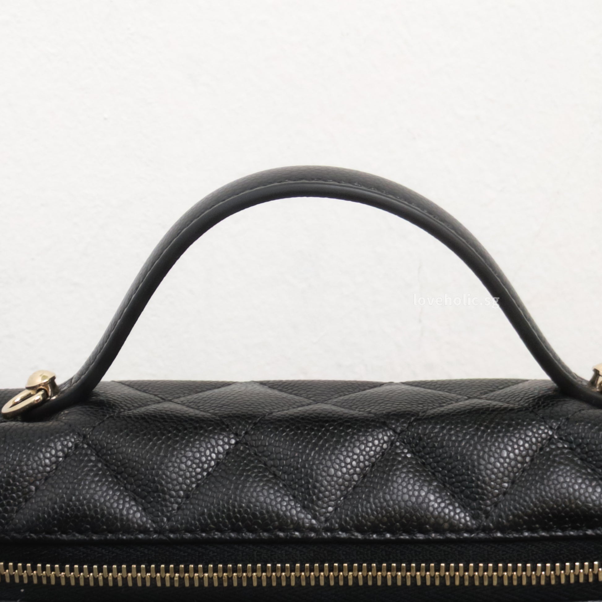 Chanel Top Handle Vanity On Chain LP | Black Caviar Light Gold Hardware-details