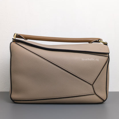 Loewe Puzzle Medium | Sand/ Mink Calfskin Gold Hardware-front1