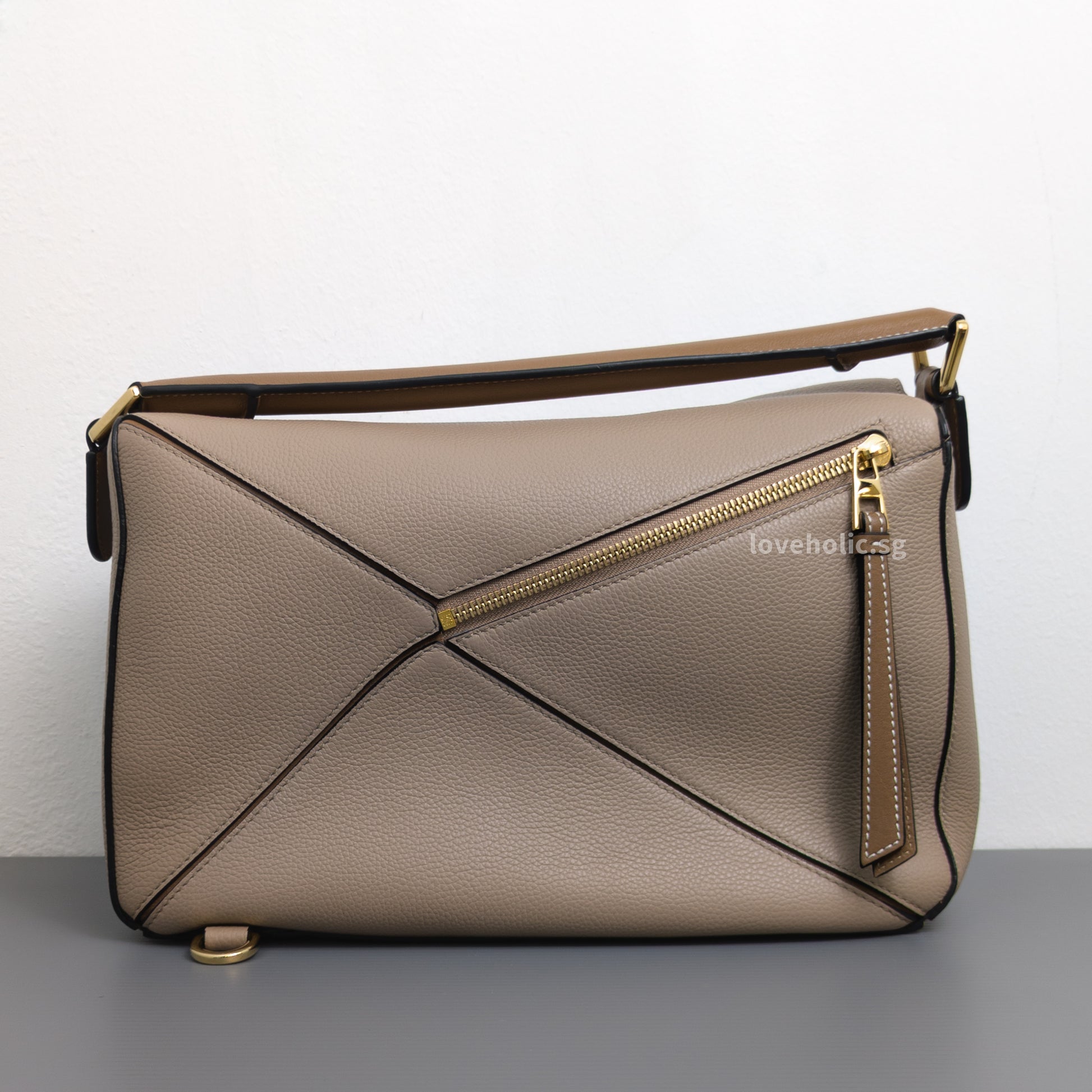 Loewe Puzzle Medium | Sand/ Mink Calfskin Gold Hardware-back