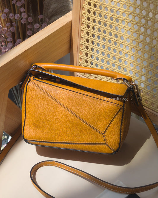 Loewe Puzzle Mini | Sunflower Calfskin Silver Hardware-front