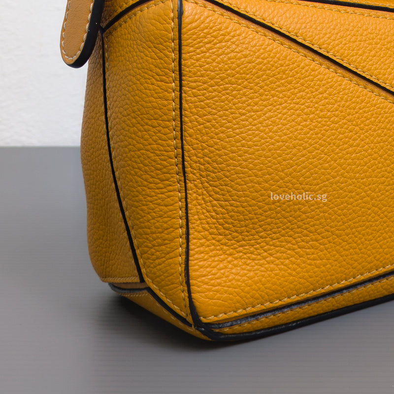 Loewe Puzzle Mini | Sunflower Calfskin Silver Hardware-details