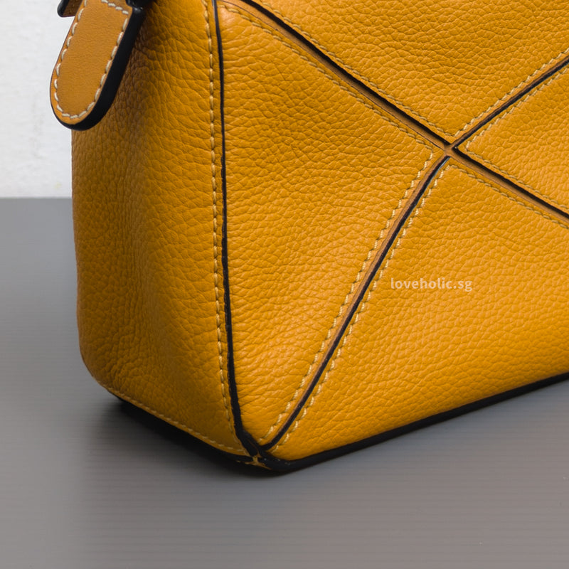 Loewe Puzzle Mini | Sunflower Calfskin Silver Hardware-details
