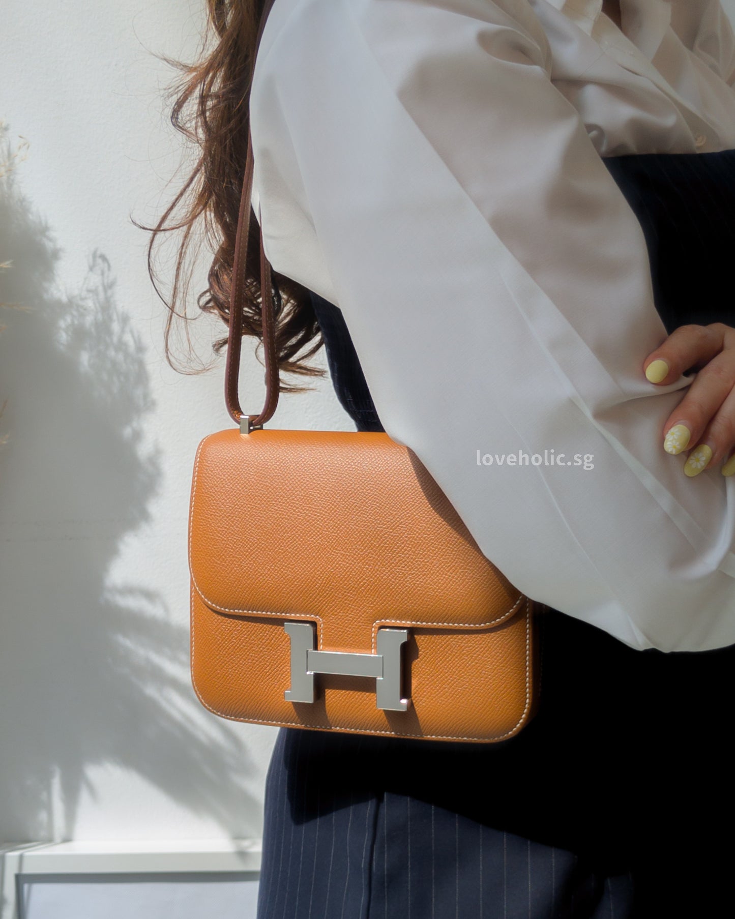 Hermes Constance 19 Gold Epsom Palladium Hardware-model