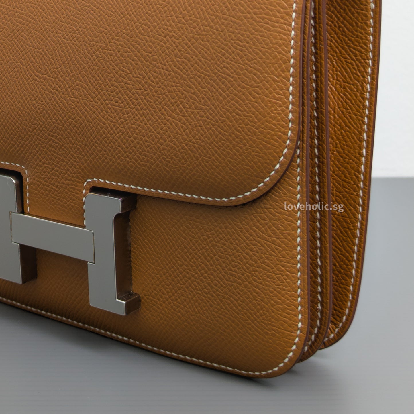 Hermes Constance 19 Gold Epsom Palladium Hardware-details