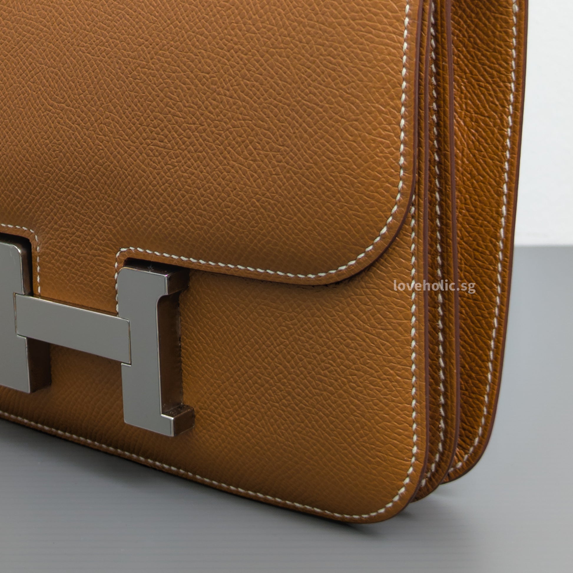 Hermes Constance 19 Gold Epsom Palladium Hardware-details
