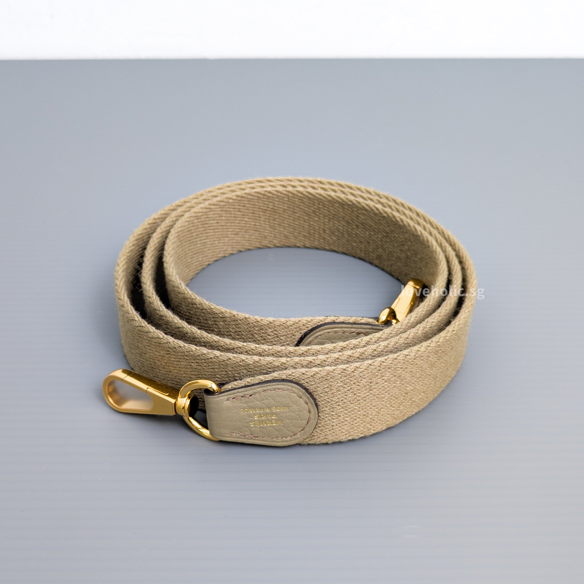 Hermes Mini Evelyne Beige Marfa 8Q Taurillon Clemence Gold Hardware-details