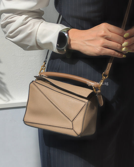 Loewe Puzzle Mini | Sand/ Mink Calfskin Gold Hardware-model