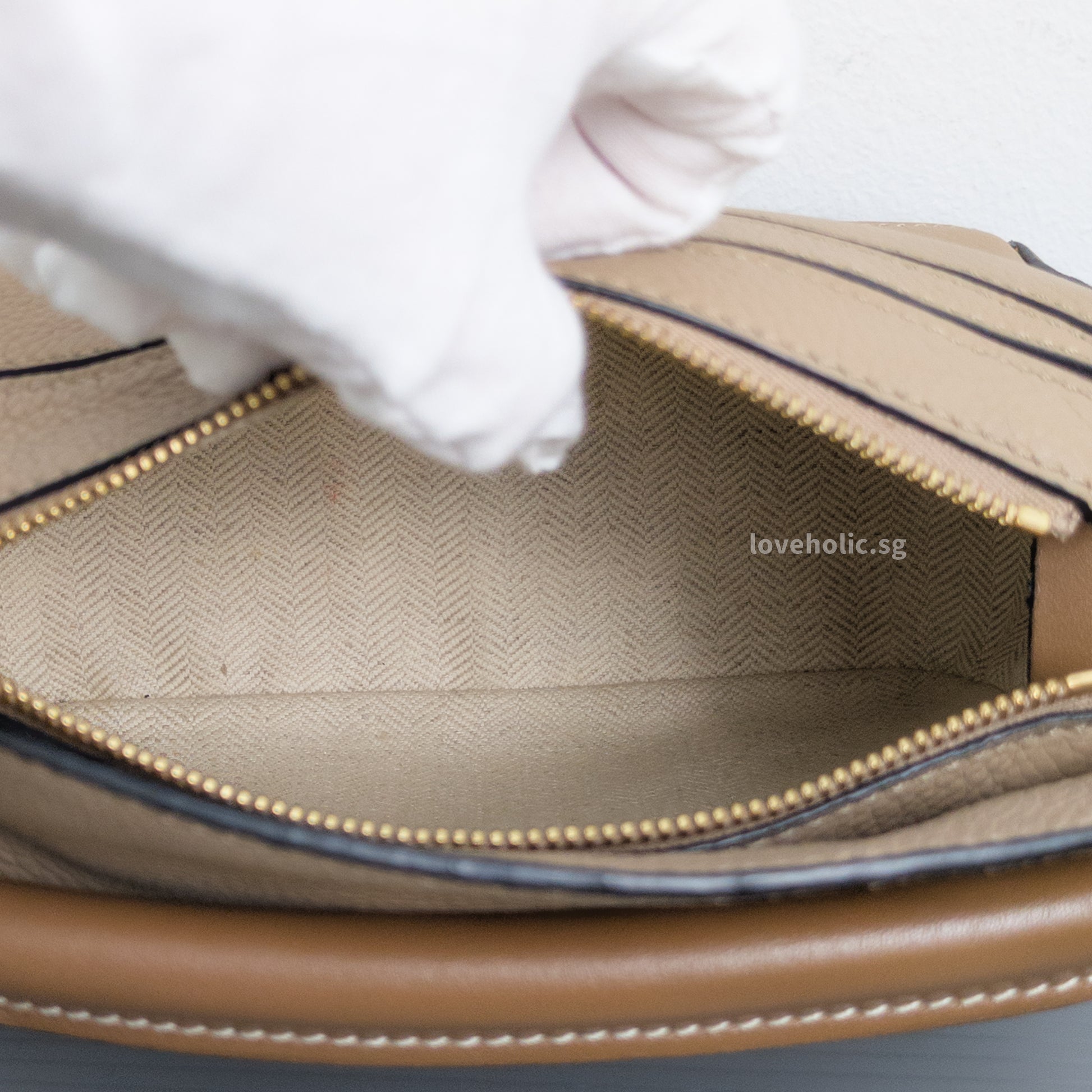 Loewe Puzzle Mini | Sand/ Mink Calfskin Gold Hardware-details