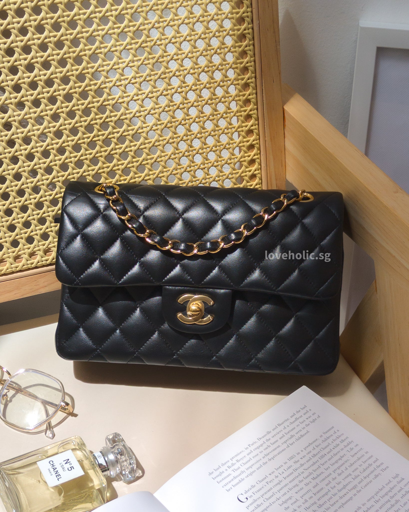 Chanel Classic Flap Small | Black Lambskin Gold Hardware-front