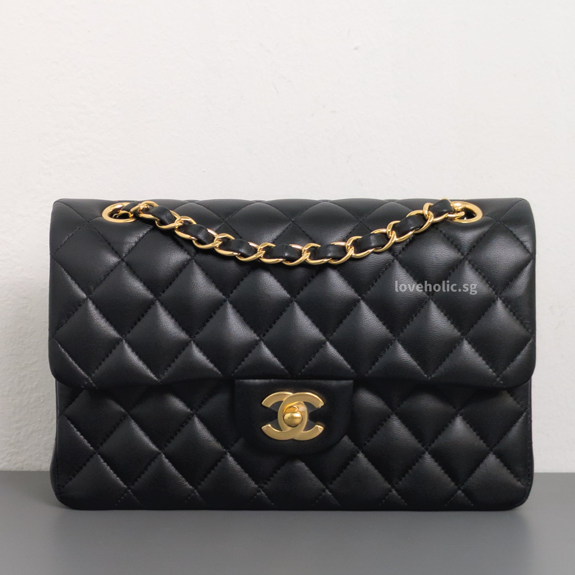 Chanel Classic Flap Small | Black Lambskin Gold Hardware-front1