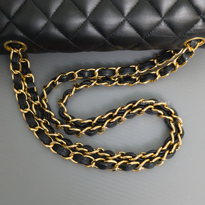 Chanel Classic Flap Small | Black Lambskin Gold Hardware-details