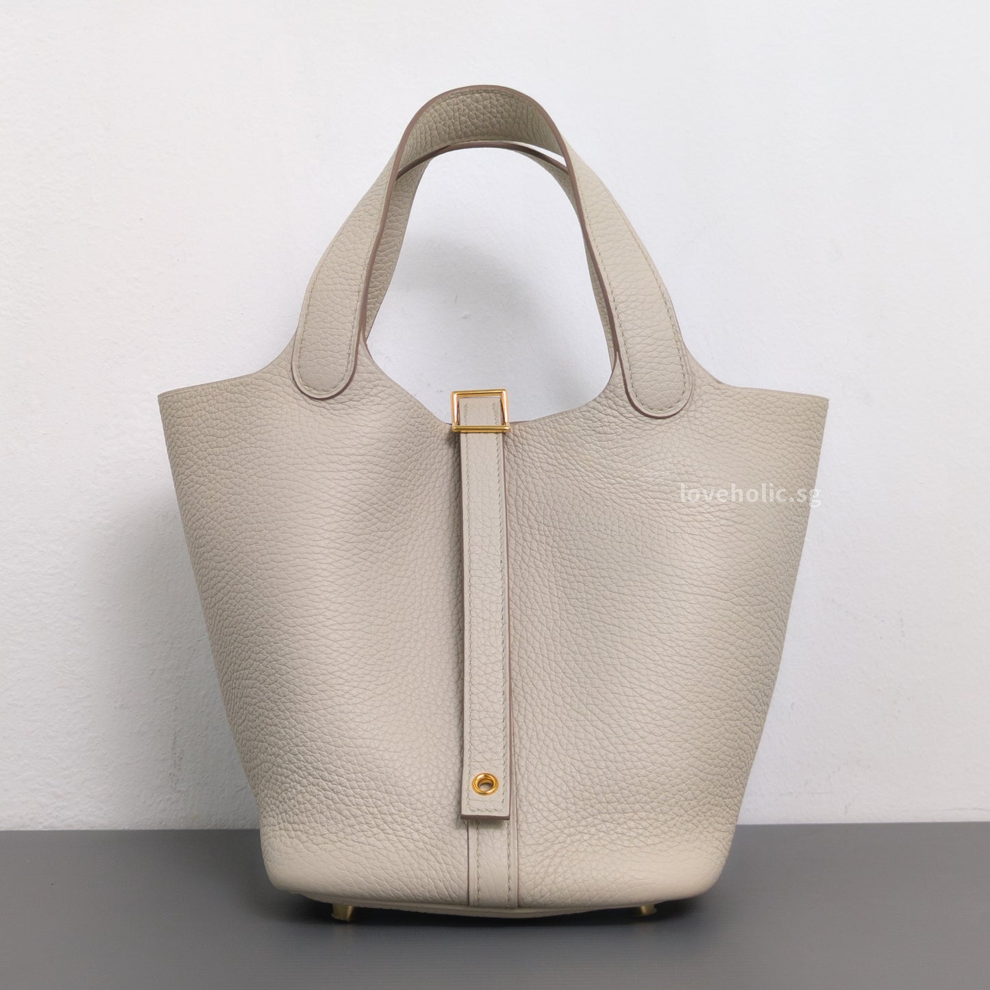 Hermes Picotin Lock 18 Beton Taurillon Clemence Gold Hardware-front1