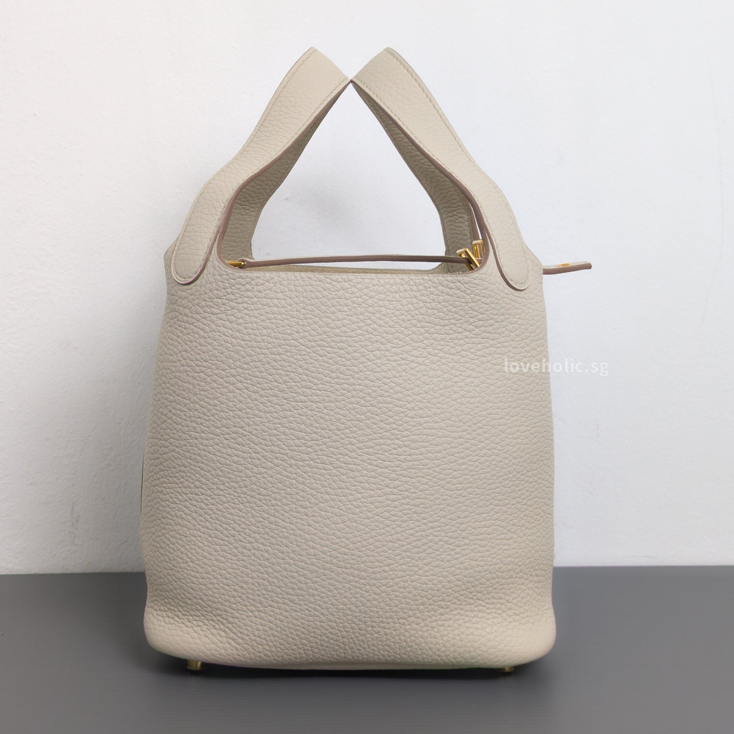 Hermes Picotin Lock 18 Beton Taurillon Clemence Gold Hardware-details