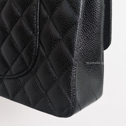 Chanel Classic Flap Medium | Black Caviar Gold Hardware-details