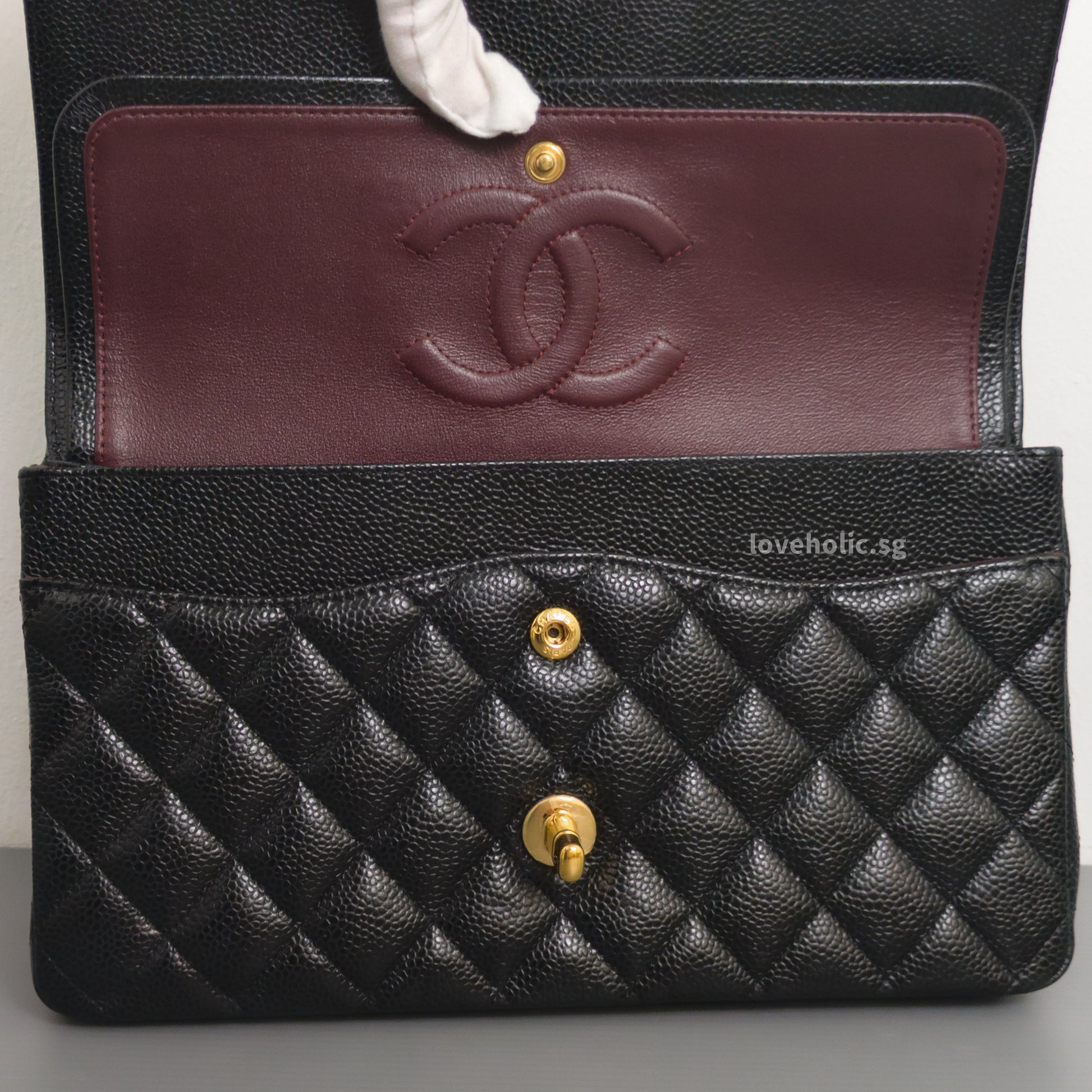 Chanel Classic Flap Medium | Black Caviar Gold Hardware-details