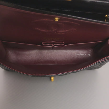 Chanel Classic Flap Medium | Black Caviar Gold Hardware-details