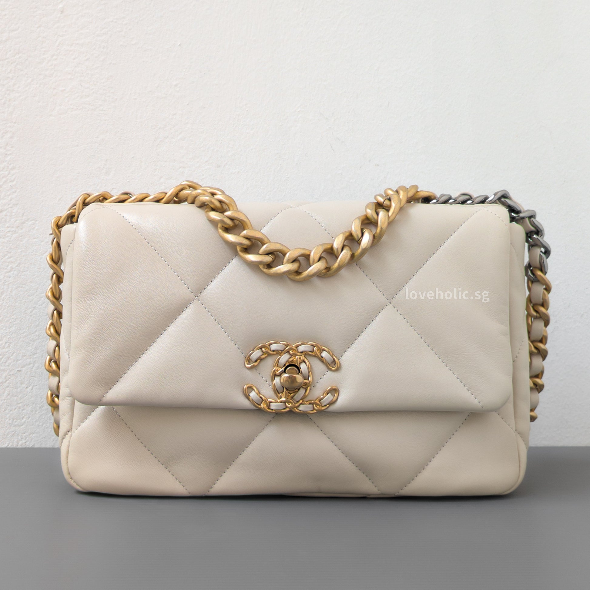 Chanel Chanel 19 Small | Light Beige Lambskin Multicolored Hardware-front1